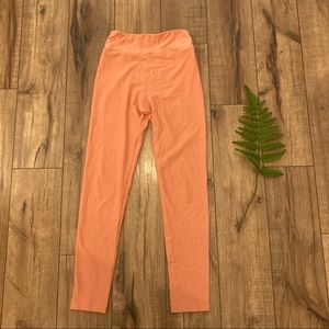 🪴3/$15 LuLaRoe tween peach high waisted legging